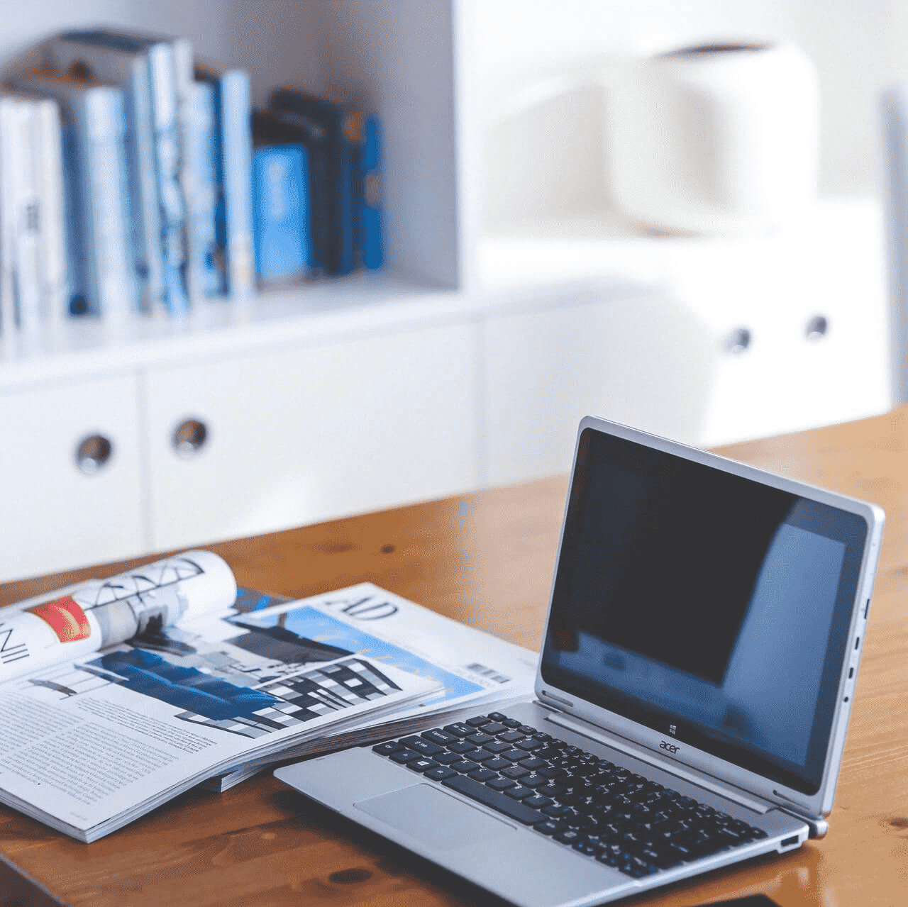 Cinco automatizaciones simples para B2B: bienvenida, seguimiento, reactivación, alertas a ventas y scoring. Menos fugas, más oportunidades.